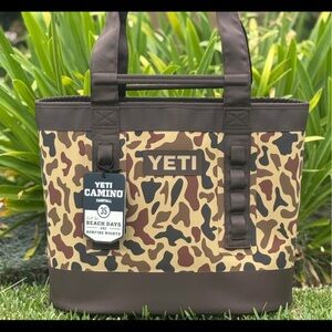 Yeti Camino 35 Wetlands Camo